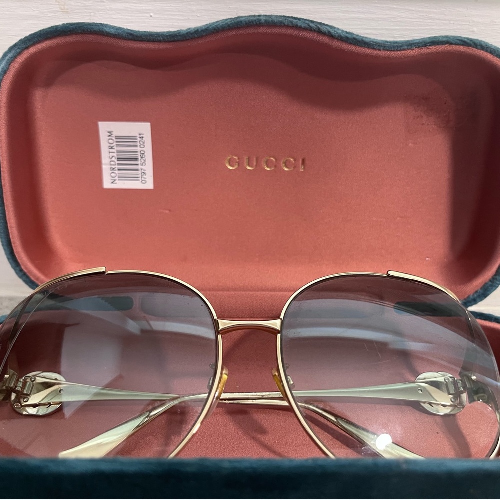 Gucci shades green with red ,blue and white G on the sides,Oversized Very Nice